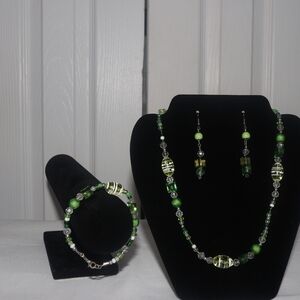 Elegant Green Beaded Jewelry Set